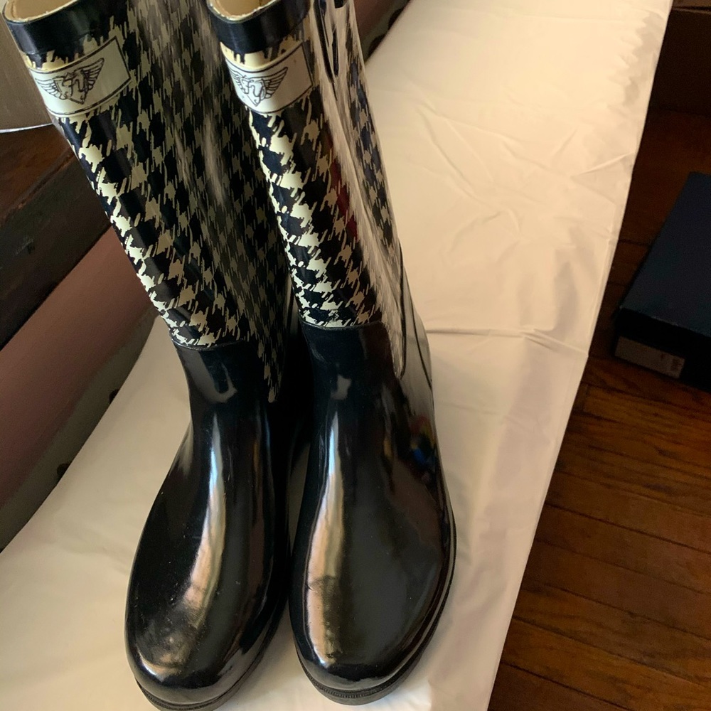 Women’s Boots